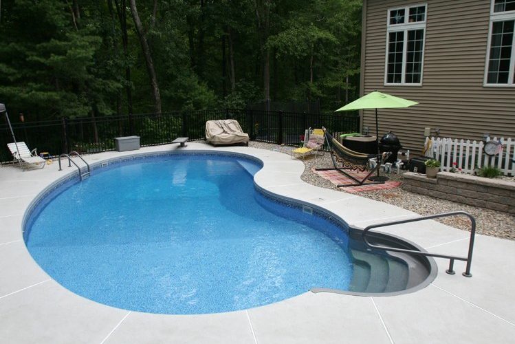 7A Kidney Inground Pool - South Egremont, MA